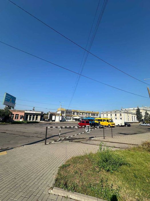 ЖД Вокзал 25м2 Здам ФАСАДНЕ Видове приміщення з Парковкою біля ЗУПИНКИ