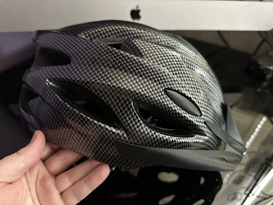 Шолом Велосипедний Дорослий Карбонового окрасу Шлем (Rozetka 1399грн)