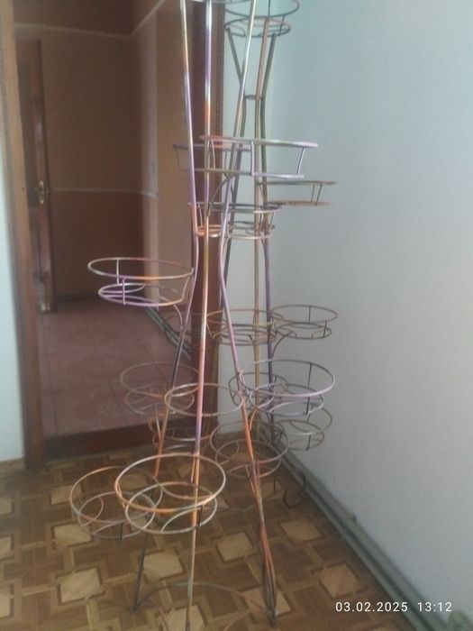 Продам підставка металева для квітів