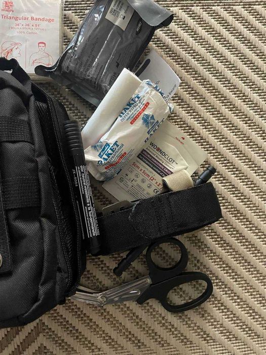 Аптечка чорна Новая Аптечка тактисеская большая черная