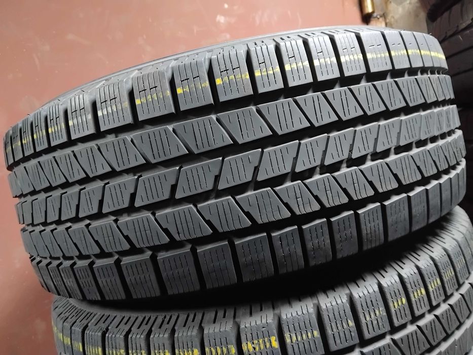 Шини бу 235/55 R18 Pirelli Scorpion ICE Snow Пара Зима