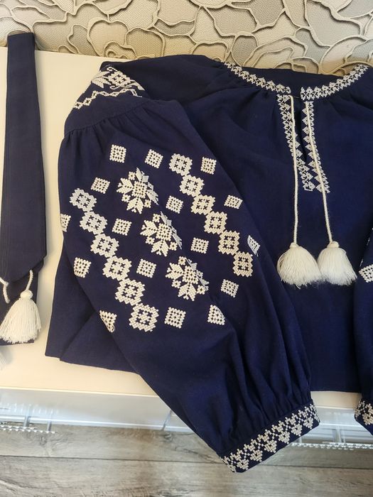 Сукня -вишиванка,нова і  чудова! Розмір-50-52.  Ціна 2 тисячі200 гр.