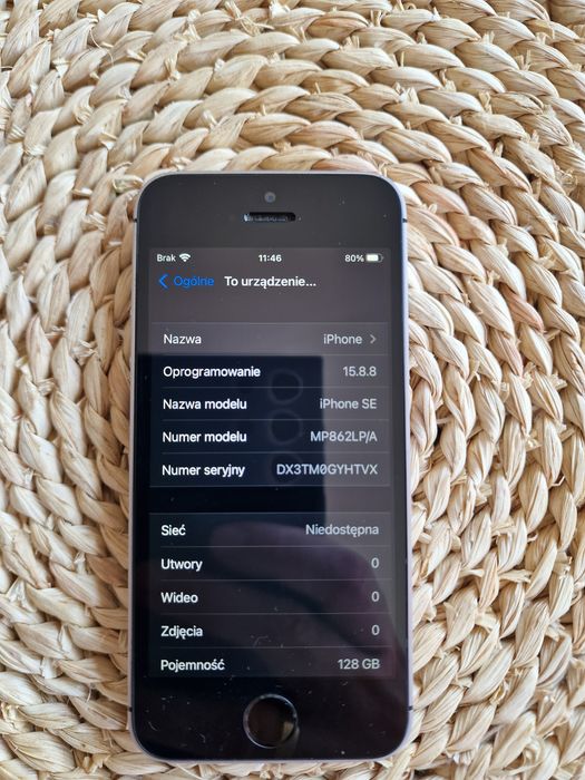 Iphone SE 128GB  iOS 15