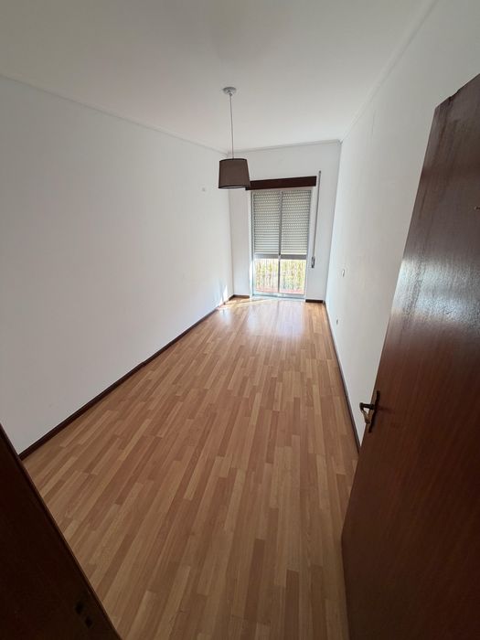 Arrenda-se  apartamento T2