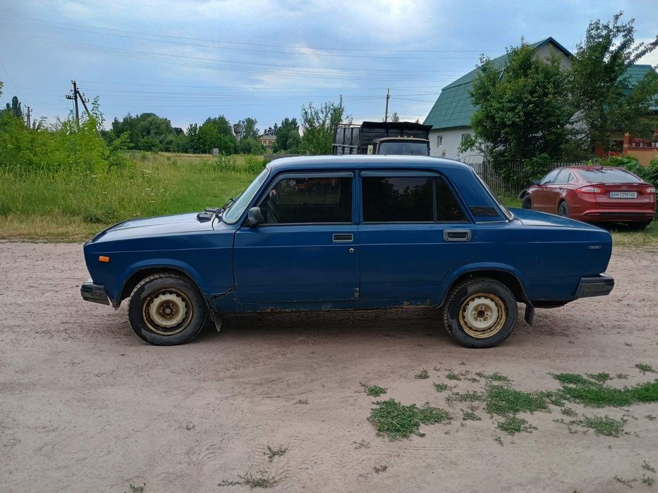 ВАЗ 2107 2004 рік.