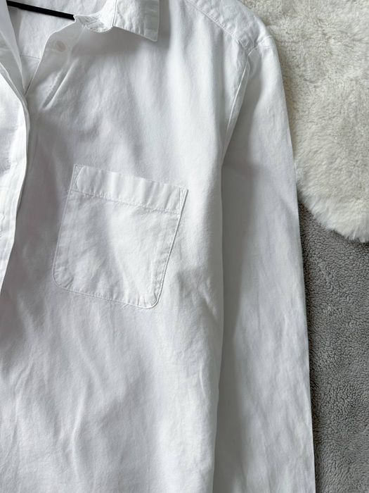 Біла сорочка Mango 100 %котон
Розмір М