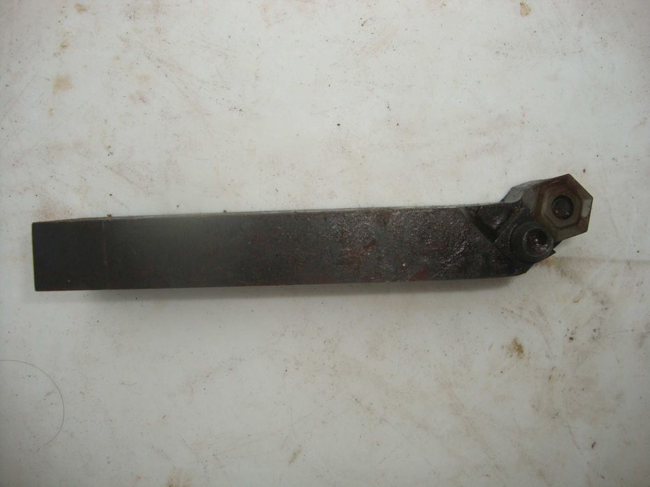 Токарный   резец