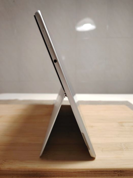 Surface Pro 8 + Teclado original | Impecável | Caixas