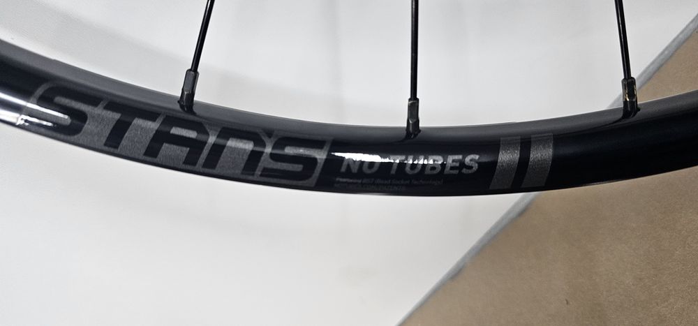 Koło Stan's No Tubes ZTR Crest MK3 . 29 cali.