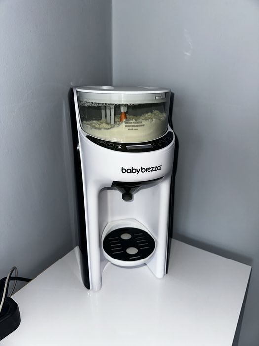Sprzedam urządzenie do przygotowywania mleka modyfikowanego baby brezza