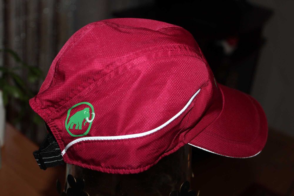 Кепка жiноча Mammut \ оригiнал\