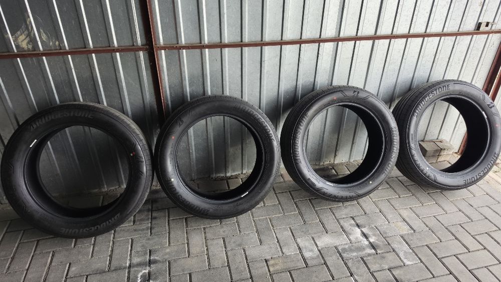 Opony letnie Bridgestone  225 55 R19 99V Alenza 001
