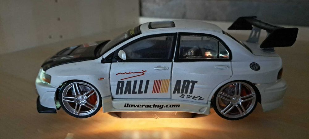 Carro Mitsubishi