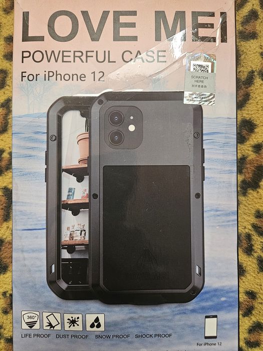Кейс.Защитный чехол на iphone 12.