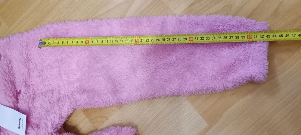 Nowa pluszowa bluza 140 sinsay rozpinana zamek