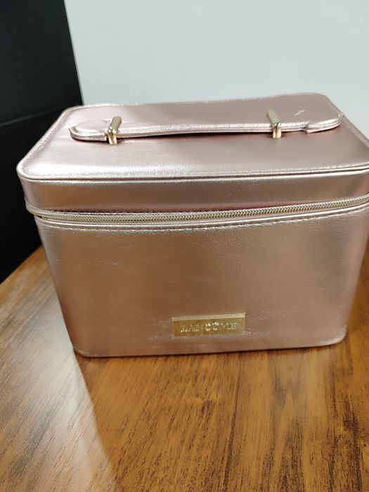 Косметичка Lancome