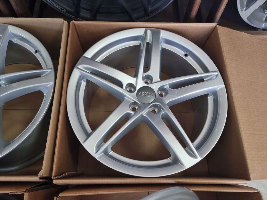 Nowe Oryginalne Felgi 18 Cali Audi A4 S4 B8 A3 8P 8V 8K0071498A