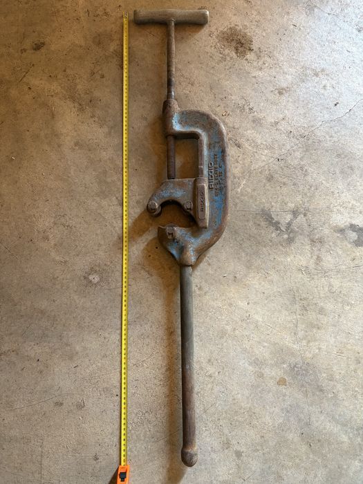 Cortador de tubo Ridgid 2-4 polegadas