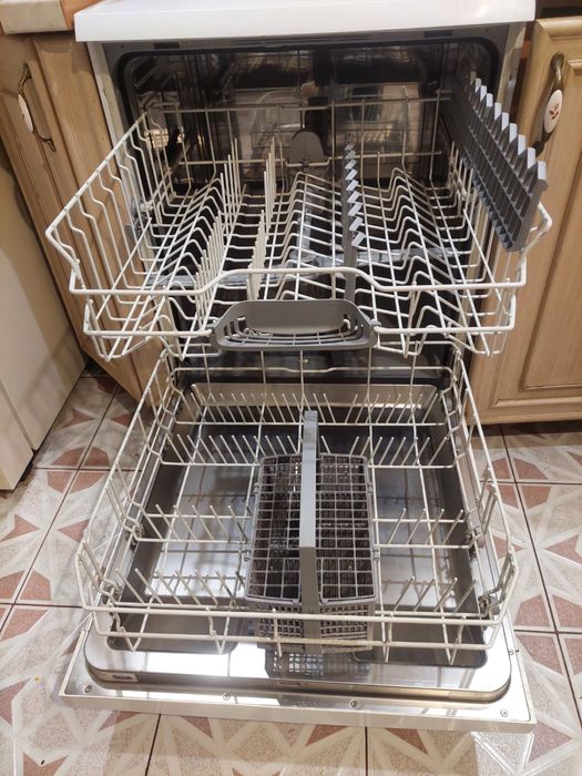 Посудомийна машина Bosch