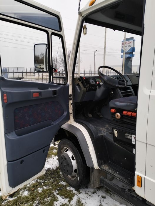 Мерседес Варіо 614.