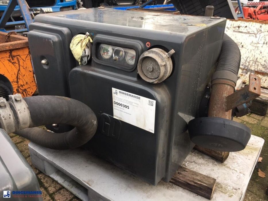 Компрессор для выкачки из авто цистерн муковоз цементовоз кормовоз