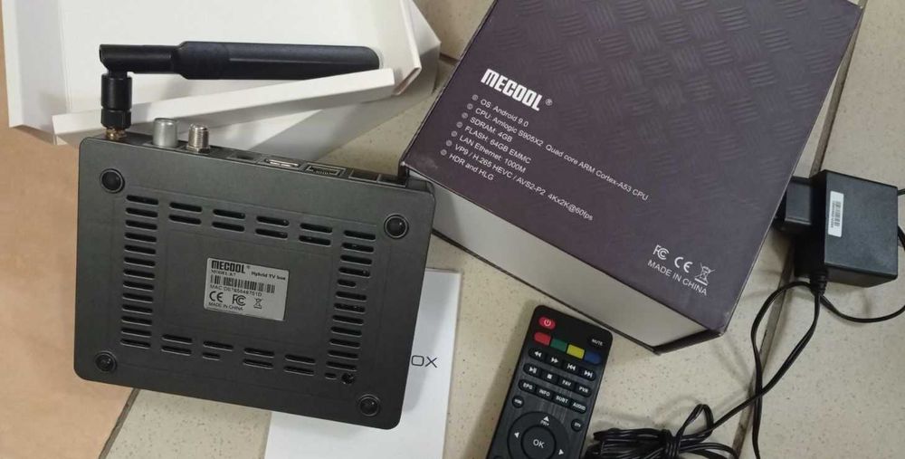Android Smart TV BOX приставка Mecool K7 4/64 GB з дефектом