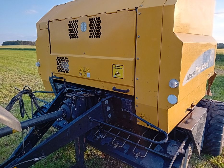 Prasa New holland  br 6090 Corp  cutter