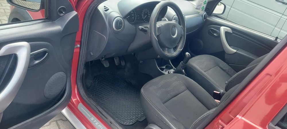 Bardzo ładna Sandero Stepway 1.6 KLIMA !