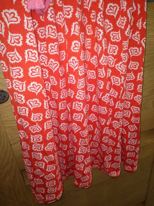 Cudna sukienka rozm M/XL biust 84/115cm