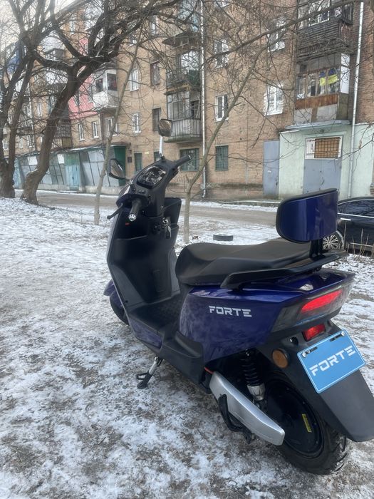Електроскутер Forte 2000в