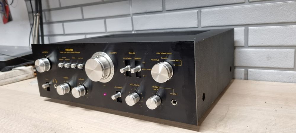 Wzmacniacz HI-FI stereo NIKKO trm-750