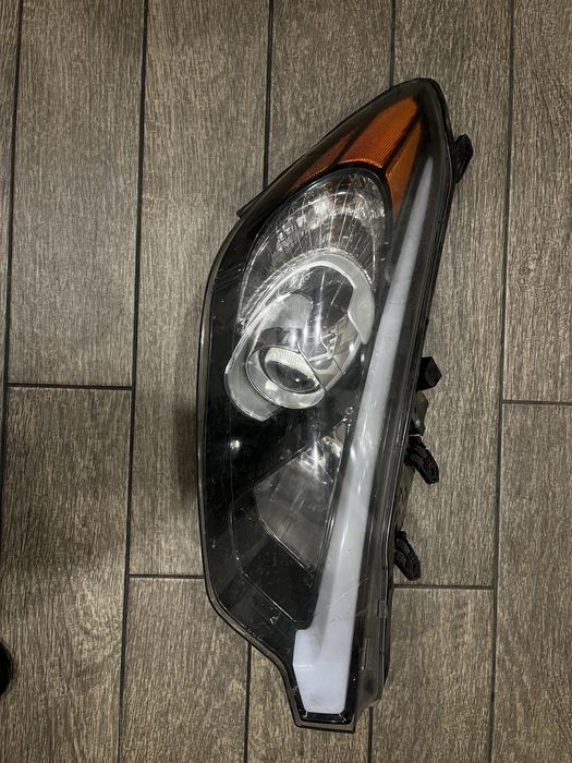 Передня права фара Kia Forte (Cerato) 3 YD