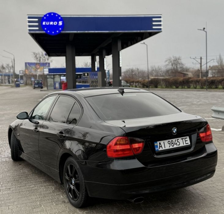 Совсем другая Тётя