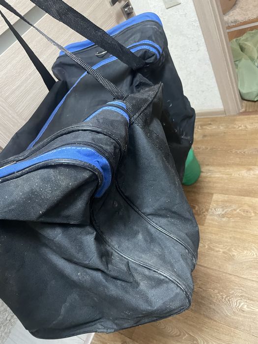 Продам велику дорожню сумку бу. 70/30/30 см.