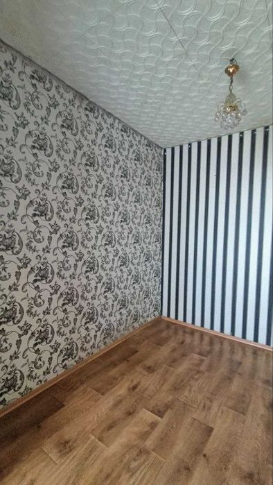 Продаж 3 кімнатної квартири КАРАЧУНИ