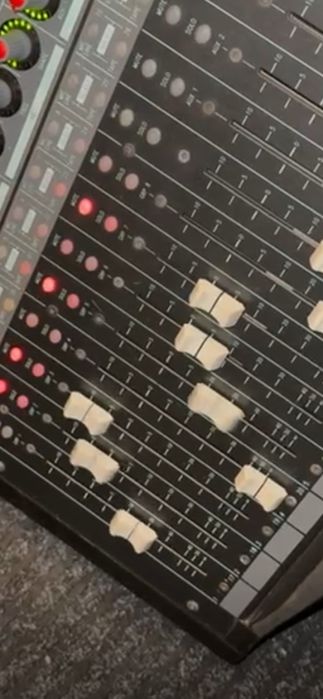 Soundcraft 328 Studio digital mikser  cyfrowy 16 adat  wyjsc RME