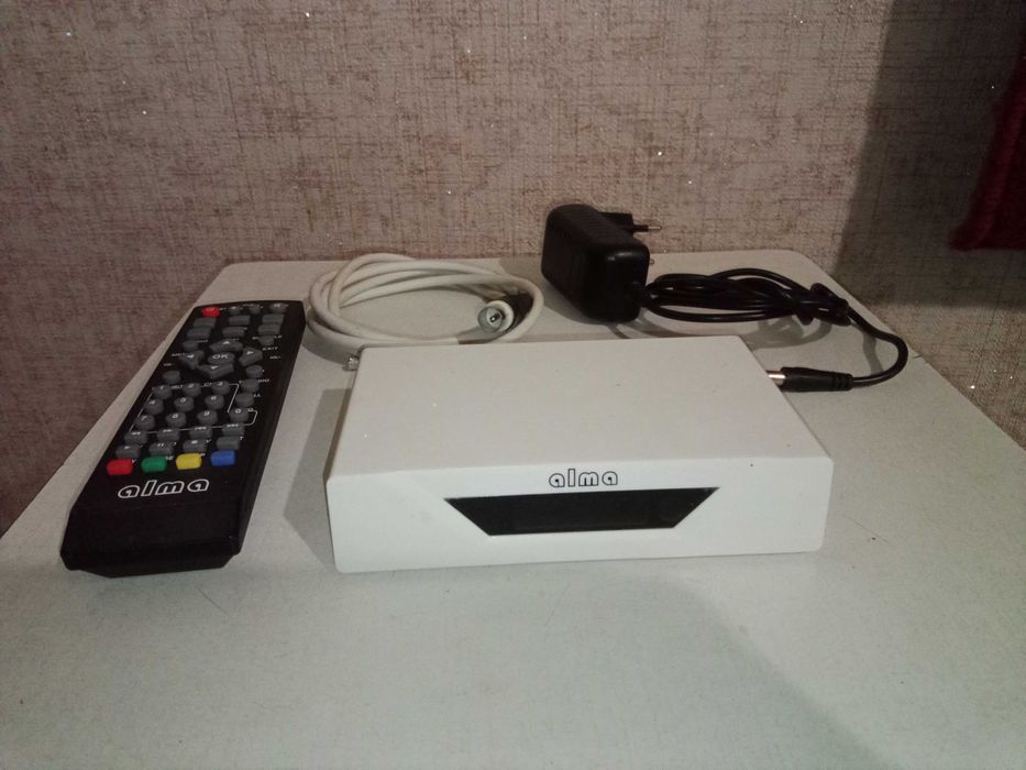 Цифровий Тюнер Т2 Alma 2771 THD DVB-T2