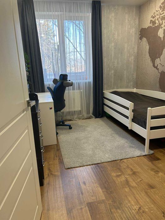 Продам 2к.квартиру ЖК Радужный Ландау 52ж