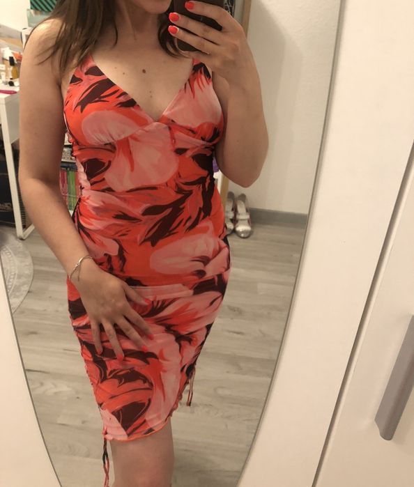 Платье Bershka размер XS новое