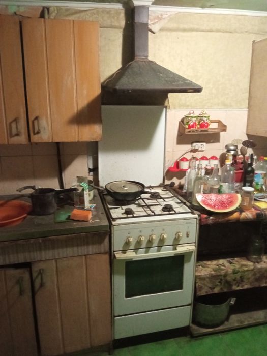 Продається приватизований житловий будинок в селі Верхів Рівненської о