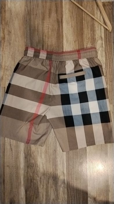 Spodenki burberry M