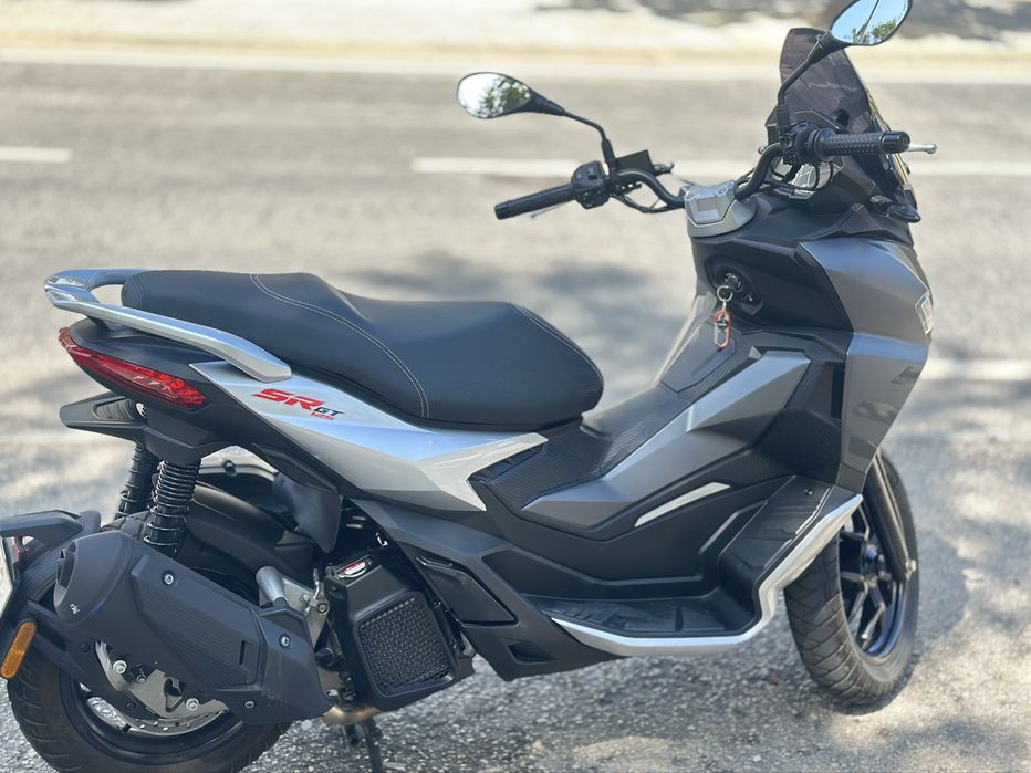 Mota Aprilia 2024 SR/GT