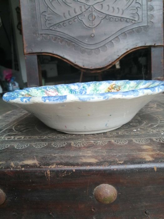 saladeira pequena antiga em faiança
