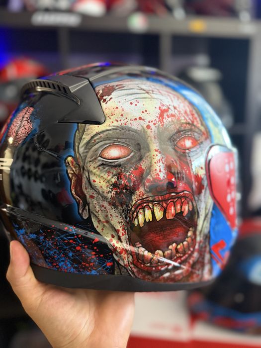 Capacete NOVO 99€ M,L,XL esse preço só esta semana