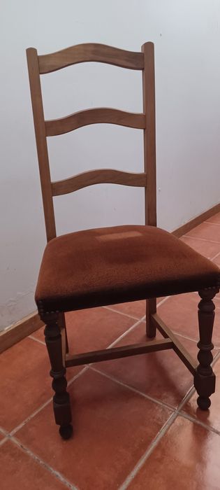 Cadeira pinho veludo