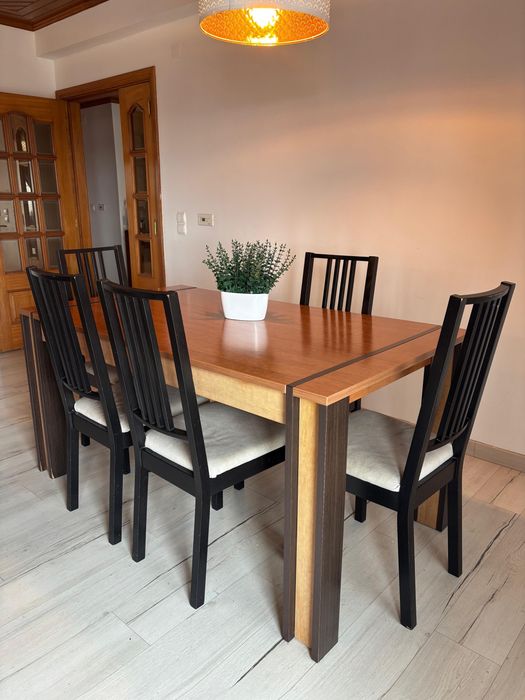 Mesa de cerejeira 6 lugares extensível até 10 + 5 cadeiras