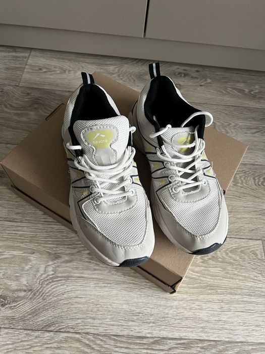 Кросівки на хлопчика 39 р