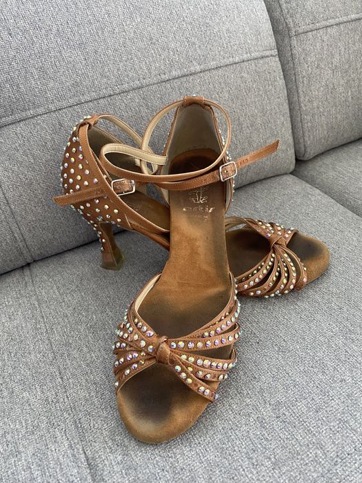Oryginalne buty do salsy Artis