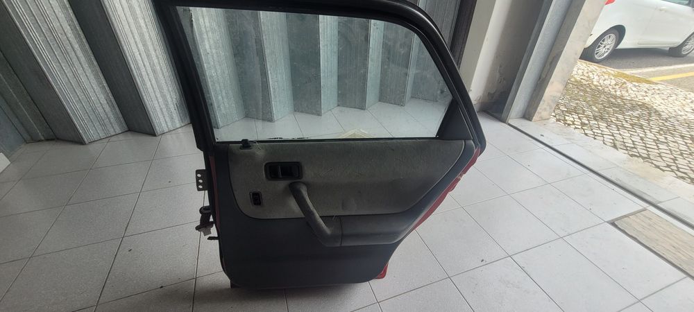 Mazda 323f BG - Porta traseira e frontal lado direito