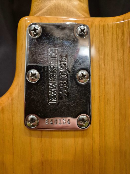 Musicman Stingray 5H, 2004 r.